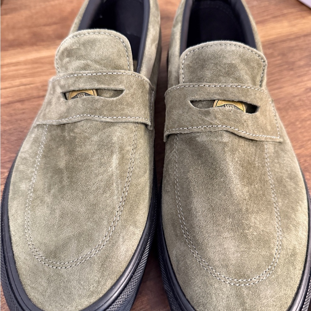 VANS x Beatrice Domond Skate Style 53 Autumn Dark Olive Mens